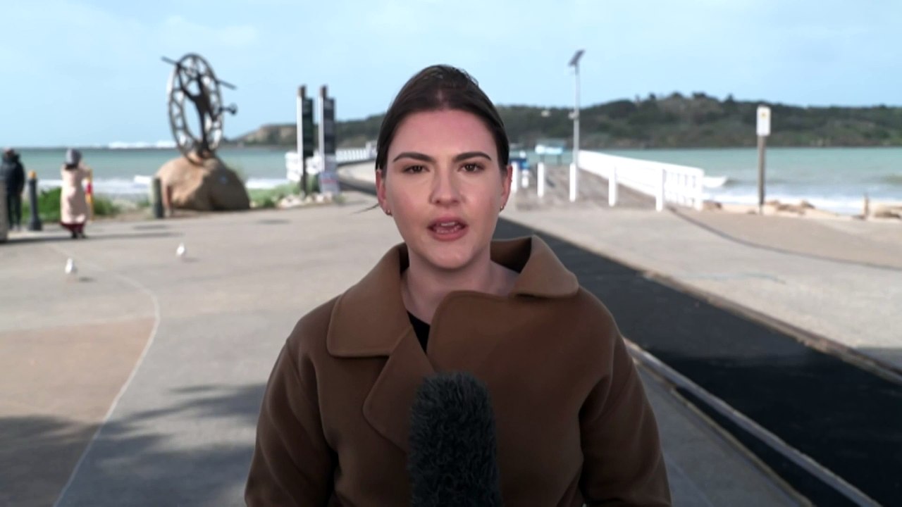 Search continues for a teenager missing off SA’s Victor Harbor