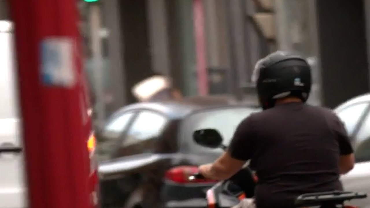 Dos hombres en una moto matan de un tiro en la cabeza a un hombre en Denia