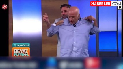 Immobile-Manaj pozisyonunu canlandıran Ahmet Çakar, Ertem Şener'e tokat attı