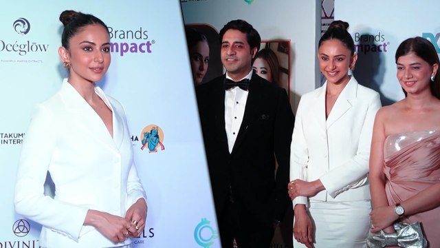 Rakul Preet Singh का इंटरनेशनल क्वालिटी अवार्डस शो पर दिखा शानदार लुक
