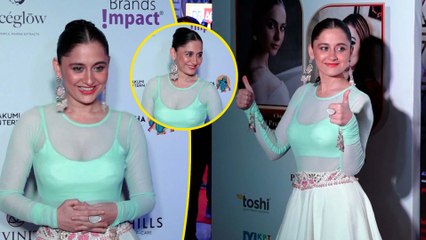 Sanjeeda Sheikh का रेड कार्पेट शो पर दिखा Stunning Look, खूबसूरत लहंगे में फैन्स को किया घायल