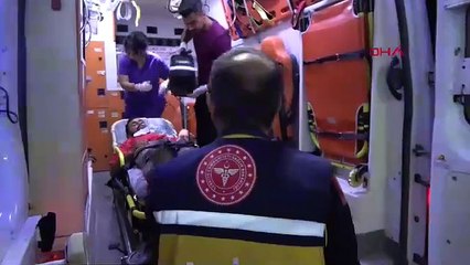 Balkonun altında sohbet eden gençlere ateş etti