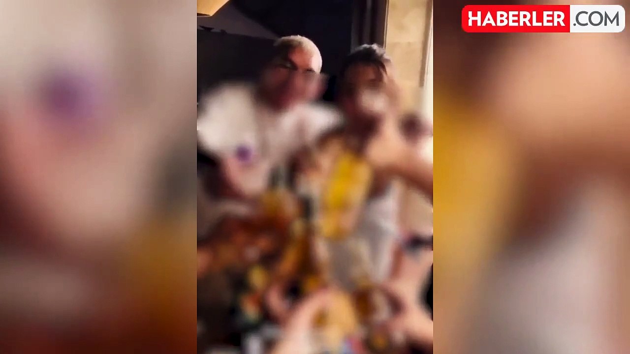 8 aylık ayrılık yaradı! Torreira ve Devrim Özkan ayna karşısında aşka geldi