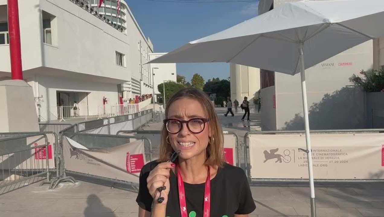 Venezia 81, in concorso oggi Almodóvar e Delpero. Leone alla carriera a Peter Weir - Video