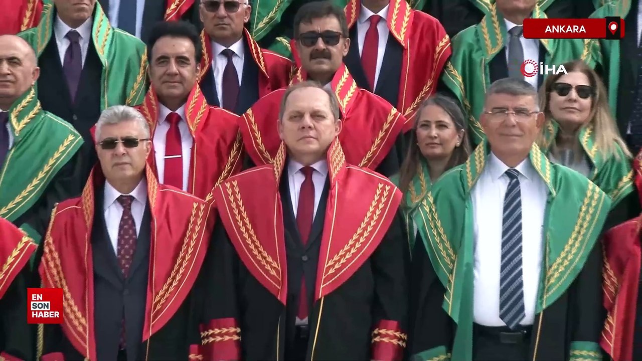 Yargıtay üyeleri adli yıl açılışı dolayısıyla Anıtkabir'i ziyaret etti