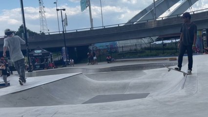 Boy's attempt to drop in on a skateboard results in a fall
