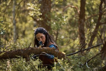 Die Alone Trailer 🎥 - Carrie-Anne Moss in a Thrilling Nature Survival Story