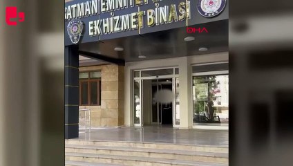 Arkadaşıyla yürürken kapkaççılar cep telefonunu çaldı