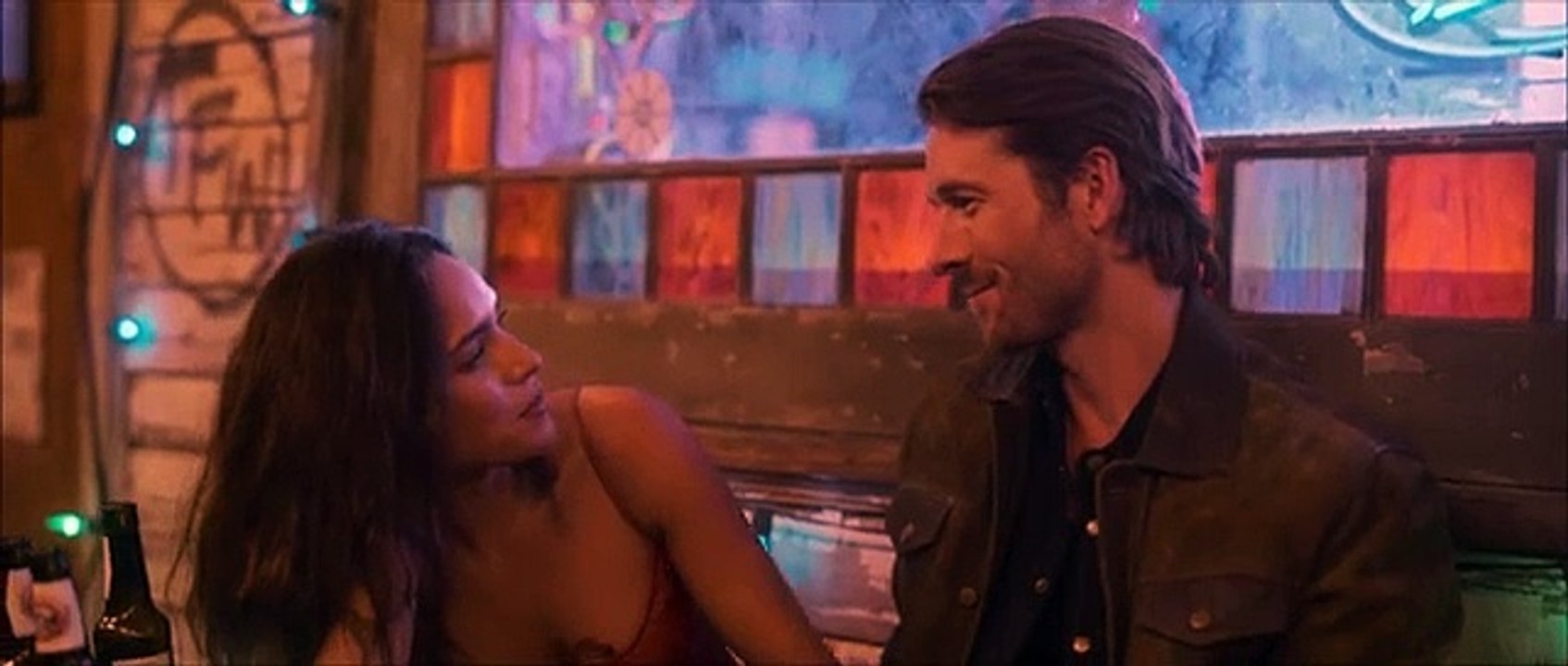 Hit Man : bande-annonce du thriler romantique avec Glen Powell