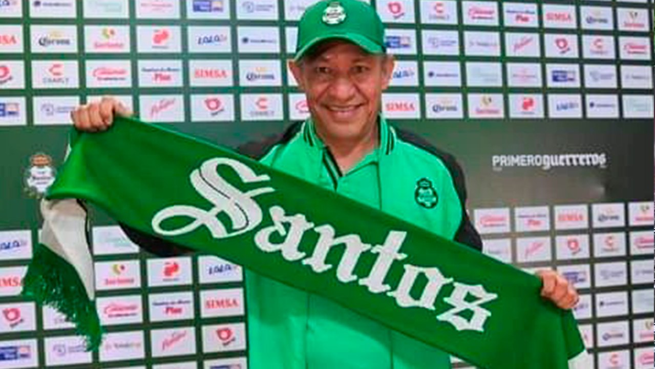 Nacho Ambriz agradece apoyo de la afición tras la fictoria de Santos ante Necaxa: "Fue lo que impulso al equipo a sacar el resultado favorable"