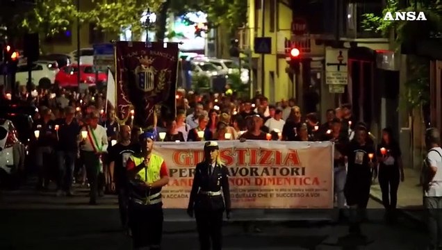 Brandizzo, fiaccolata in ricordo dei cinque operai morti