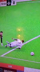 Vinicius protagoniza el último penalti polémico del Real Madrid