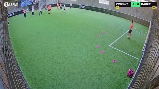 VINCENT DELGORGUE - KADER 02/09 à 14:49 - Football Terrain 2 (LeFive Pau)