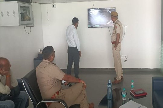 यहां पुलिस की तीसरी आंख में ‘मोतियाबिंद’