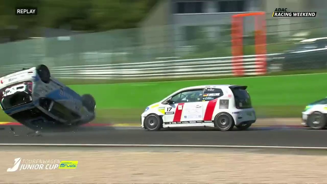 ADAC Tourenwagen Junior Cup 2024 Spa Race 2 Fuchs Flips