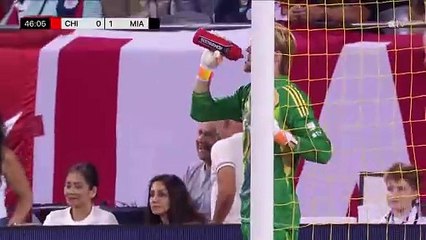 Luis Suarez klasını konuşturdu ve muhteşem bir gole imza attı!