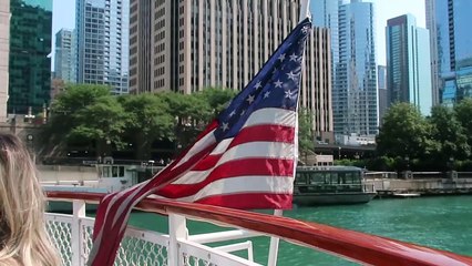 Explore Chicago’s Stunning Architecture by Boat 🚤