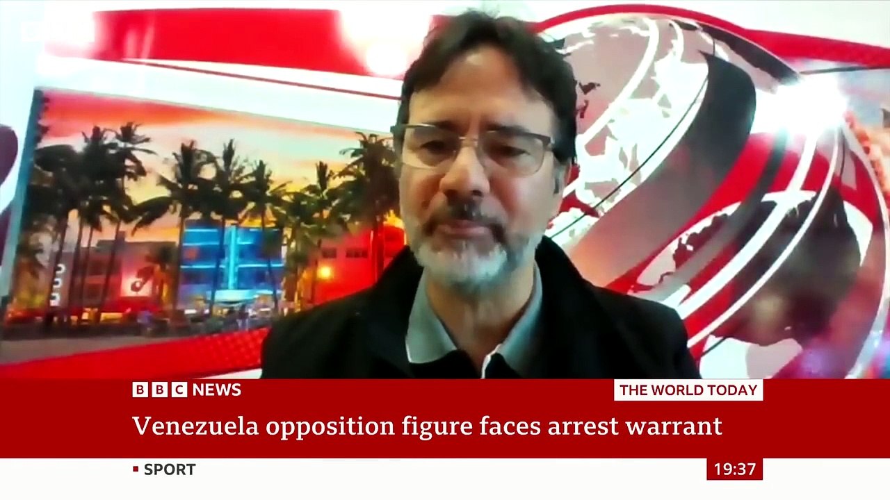 Venezuelan opposition figure faces arrest warrant _ BBC News