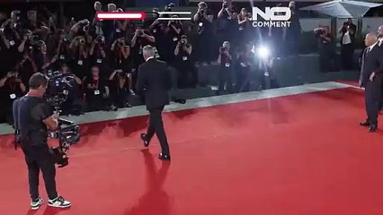 Венеция: Премьера боевика 'Волки' с Брэдом Питтом и Джорджем Клуни 🎬