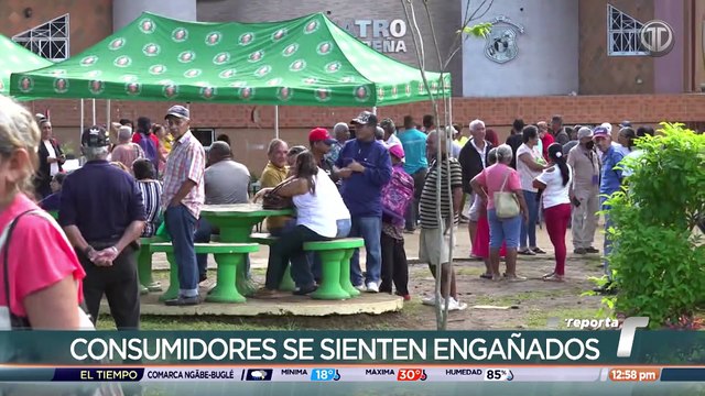 Consumidores molestos tras ser informados de que no había venta de arroz en el Parque Libertador