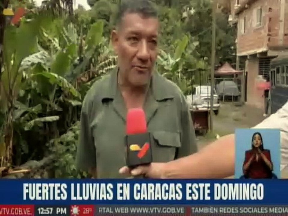 Ciudadanos de Caracas hacen un llamado a tomar conciencia de no arrojar desechos en las quebradas