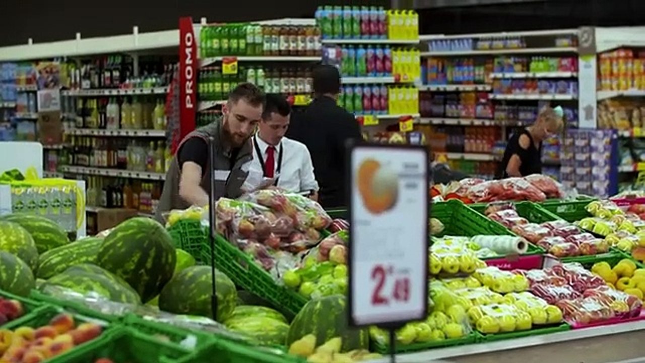 La rentrée une véritable guerre commerciale - Documentaire complet - KM