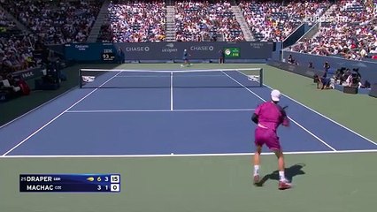 Intouchable face à Machac, Draper continue son parcours parfait et file en quarts : le résumé vidéo