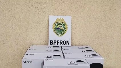 Télécharger la video: BPFron de Umuarama apreende carro lotado com mercadorias do Paraguai na PR-369