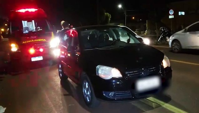 Idoso sofre ferimento no cotovelo ao ser atropelado por carro na Avenida Tito Muffato