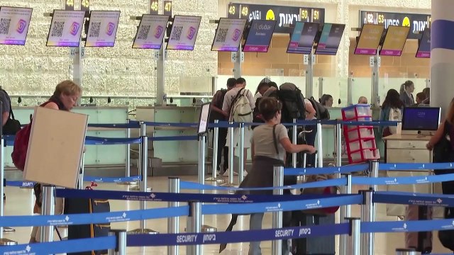 Israeli strikes begin as hostage deaths trigger protests