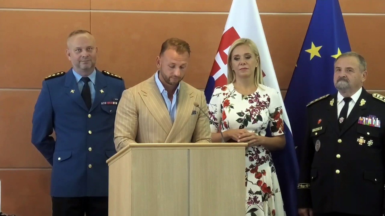 ZÁZNAM: M. Šutaj Eštok: Dobrovoľní hasiči môžu získať za svoju prácu ocenenie
