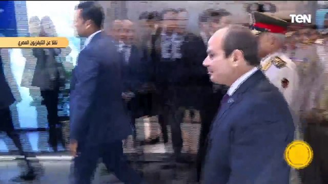 الرئيس السيسي يتفقد أجنحة ومعروضات الشركات المشاركة في فعاليات معرض مصر الدولي الأول للطيران والفضاء