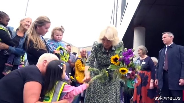 La Regina Camilla ha inaugurato un Cancer Centre a Bath