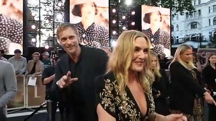 Alexander Skarsgård GUSHES over Kate Winslet at Lee Premiere