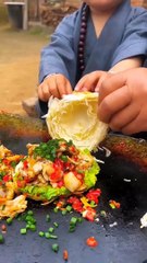 Chinese burger Grilled frog on stone slab