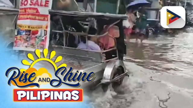 Mga residente sa Brgy. Dela Paz sa Biñan, Laguna, kani-kanilang diskarte para makadaan sa baha; Mga residente, nangangamba na umabot ng ilang buwan bago humupa ang baha