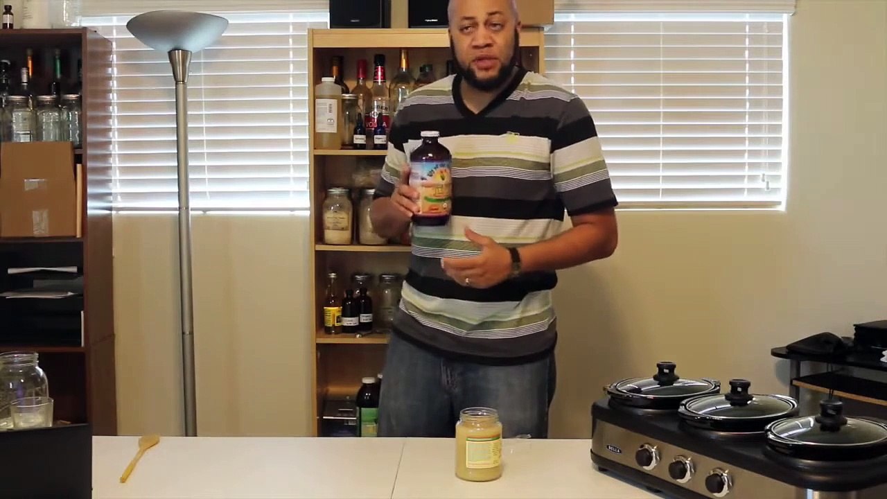 How-to-Liquify-Crystallize-Raw-Honey