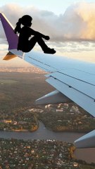 Don't daydream I Don't copy on an aeroplane I video editing