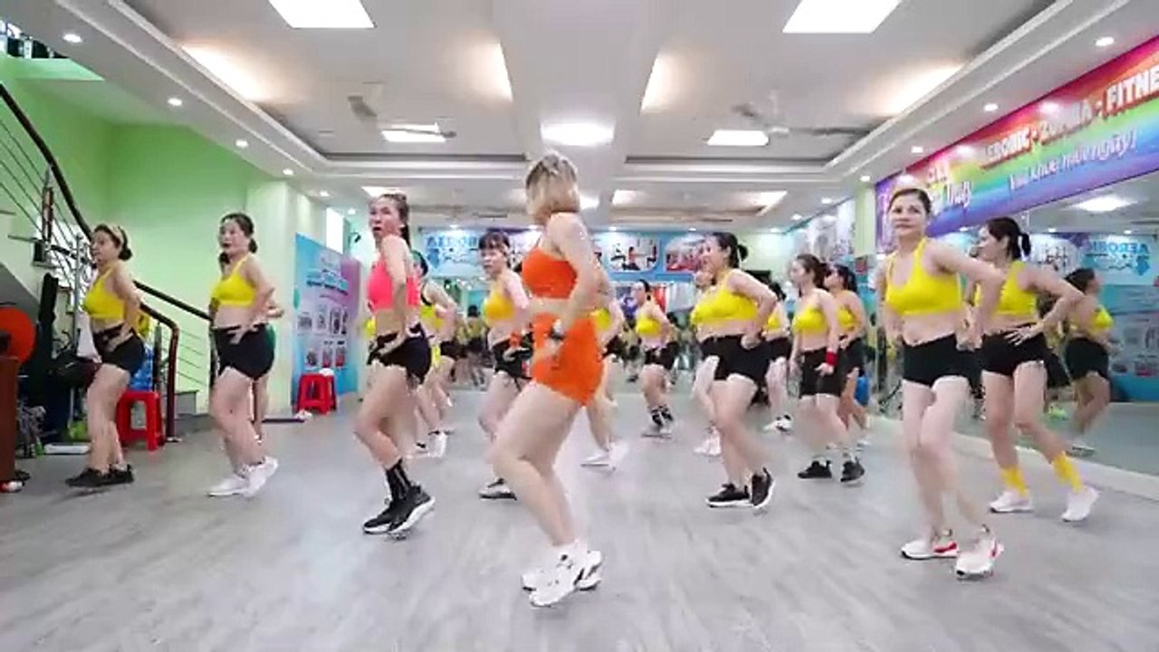Exercise_To_Lose_Weight_FAST____Zumba_Class(360p)