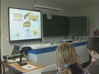 SVT_'un collegien un ordinateur portable'