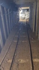 4개월 삽질했네…땅굴 4m 팠는데, 송유관 9m 앞두고 딱 걸렸다