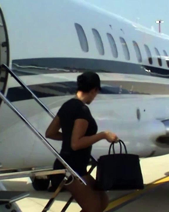 جورجينا رودريغز تخطف الأنظار في البندقية