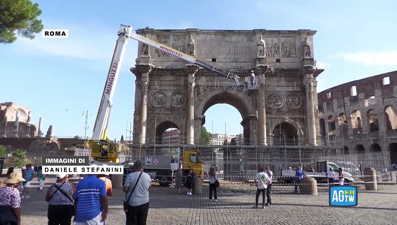 Fulmine colpisce l'Arco di Costantino: i danni...