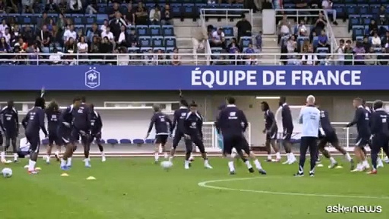 La Francia si allena a tre giorni dalla partita contro l'Italia