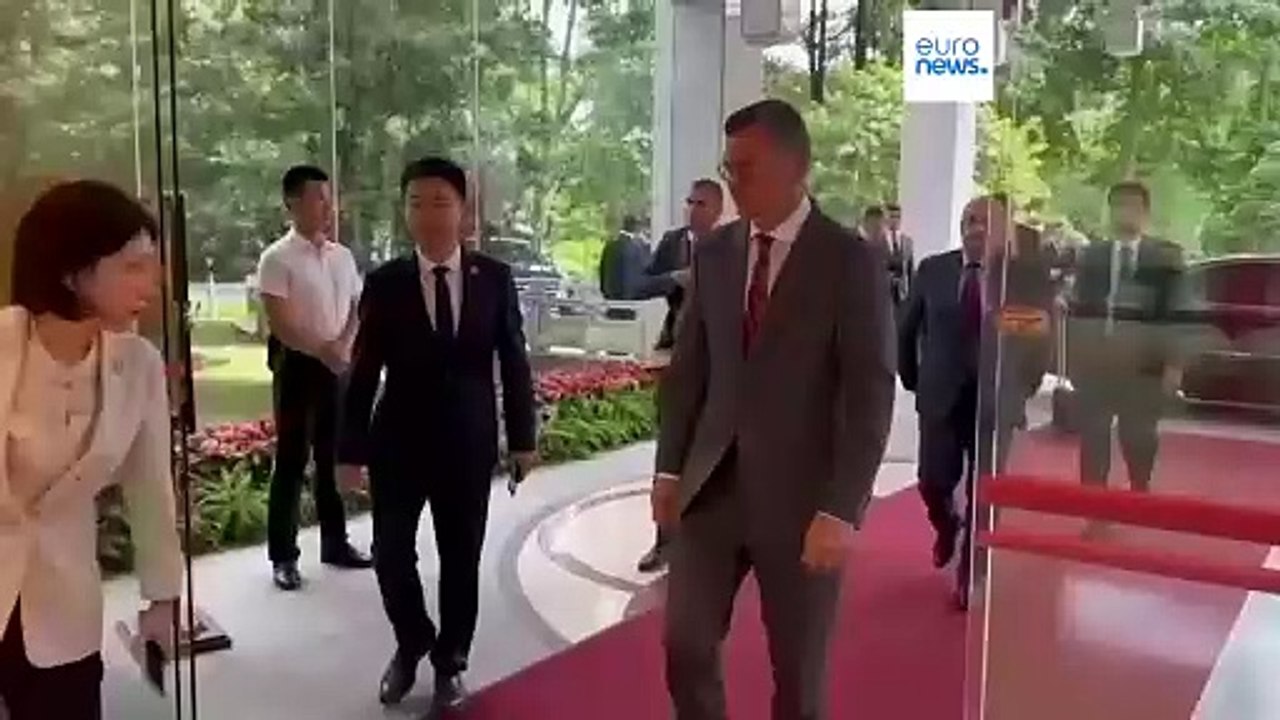 Ministro dos Negócios Estrangeiros da Ucrânia apresenta demissão