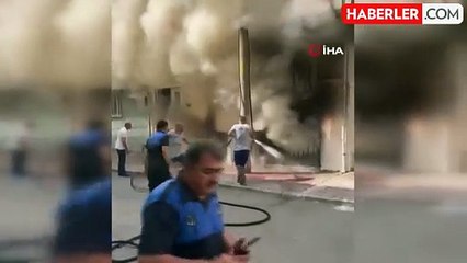 Esenler Belediyesi temizlik işçileri yangında mahsur kalan 3 çocuğu kurtardı