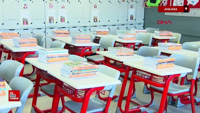 Yeni müfredata uygun ücretsiz ders kitapları okullara dağıtıldı