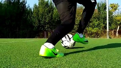 Learn 10 RONALDINHO Skills