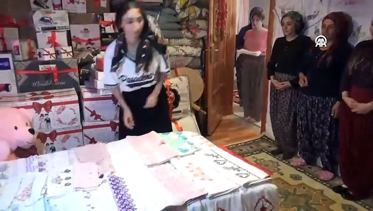 Unutulmaya yüz tutmuş 'çeyiz asma' geleneği Amasya'da yaşatılıyor