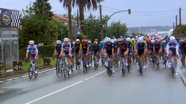 RESUMEN 17ª ETAPA de LA VUELTA 2024 | KADEN GROVES gana la ETAPA al SPRINT